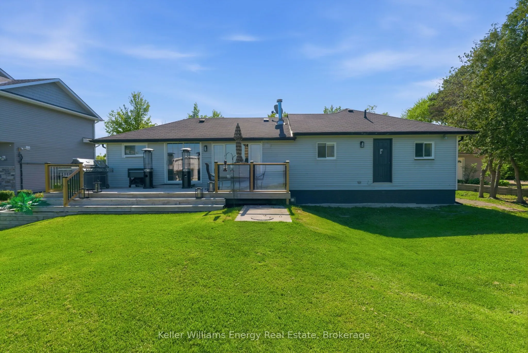 67 Edgewood Crescent