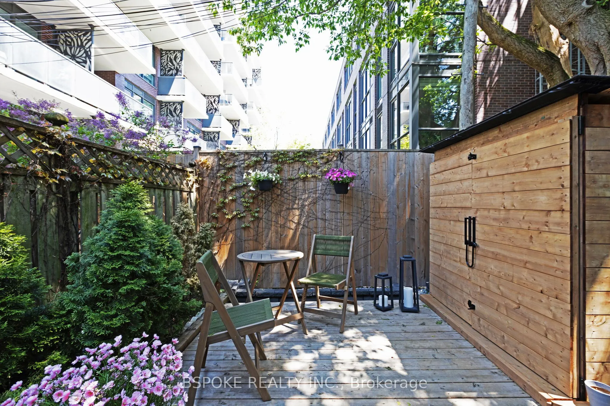 75 Laing Street
