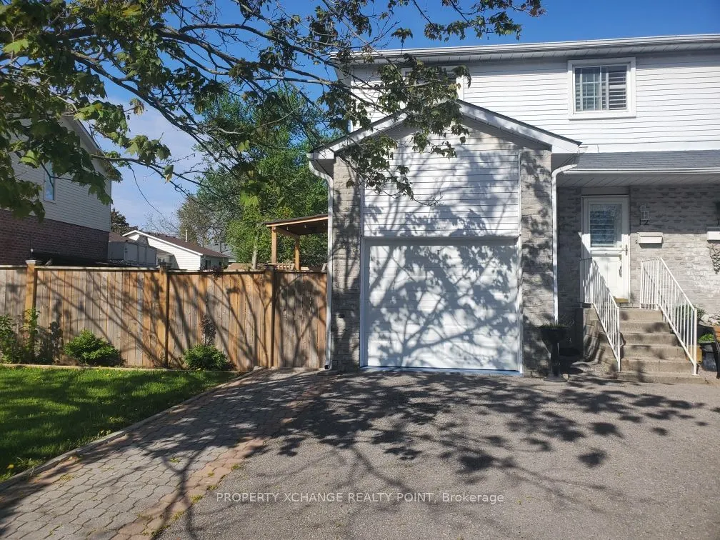 12 Waverly Street S