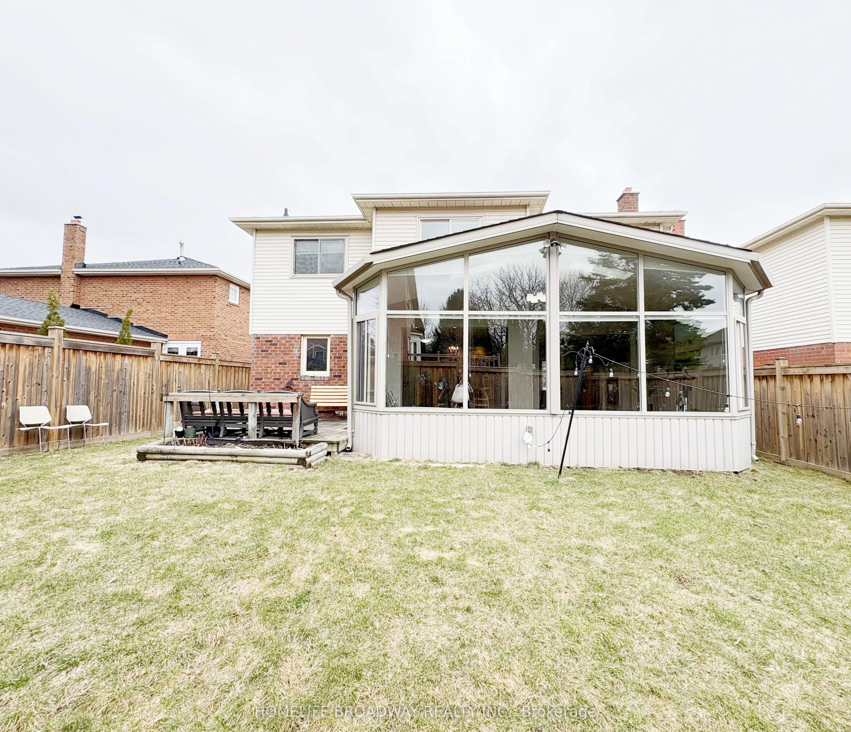50 Fallingbrook Street