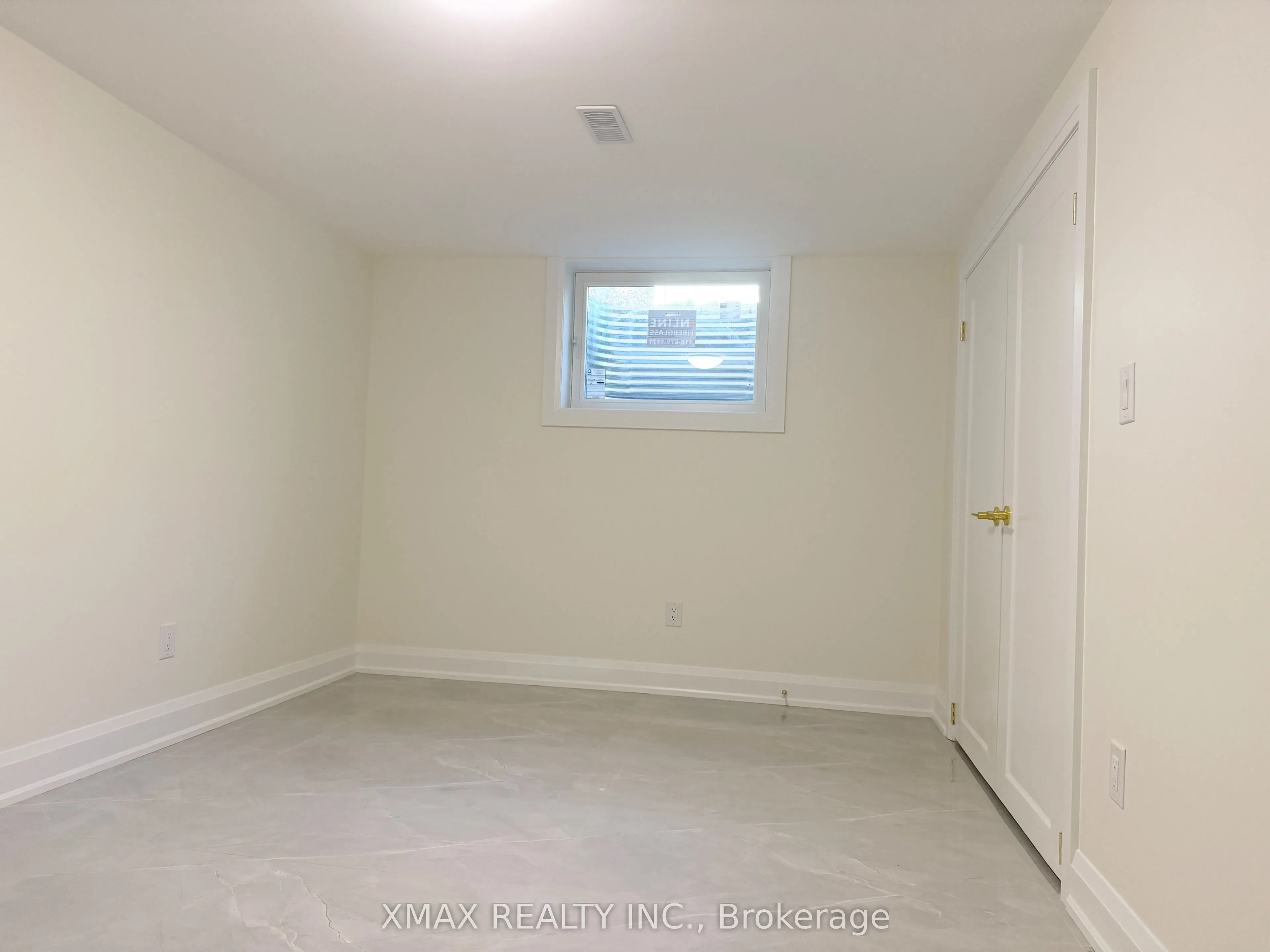 86 Twyn Rivers Drive #Basement