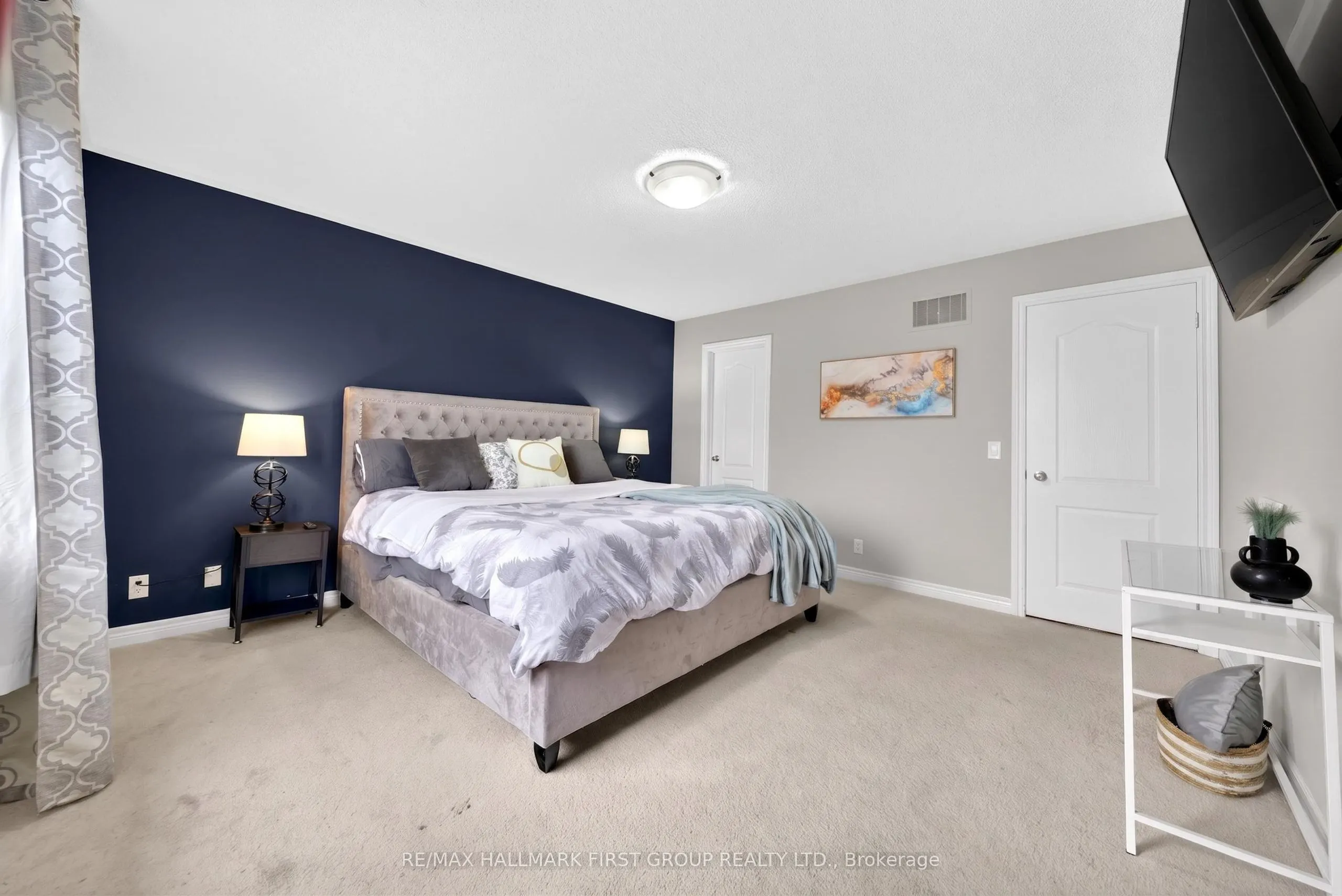 121 Blackwell Crescent