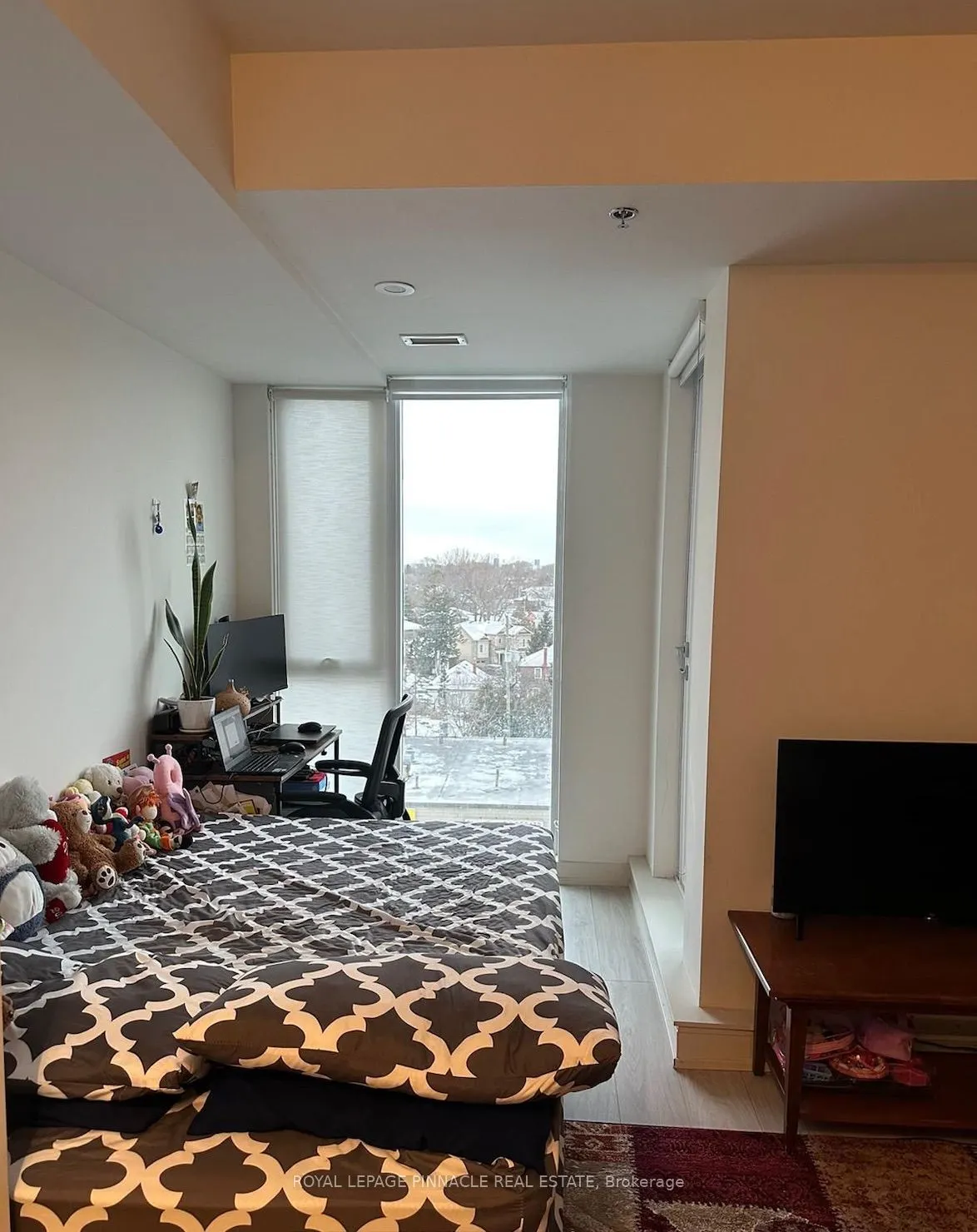 90 Glen Everest Road #111