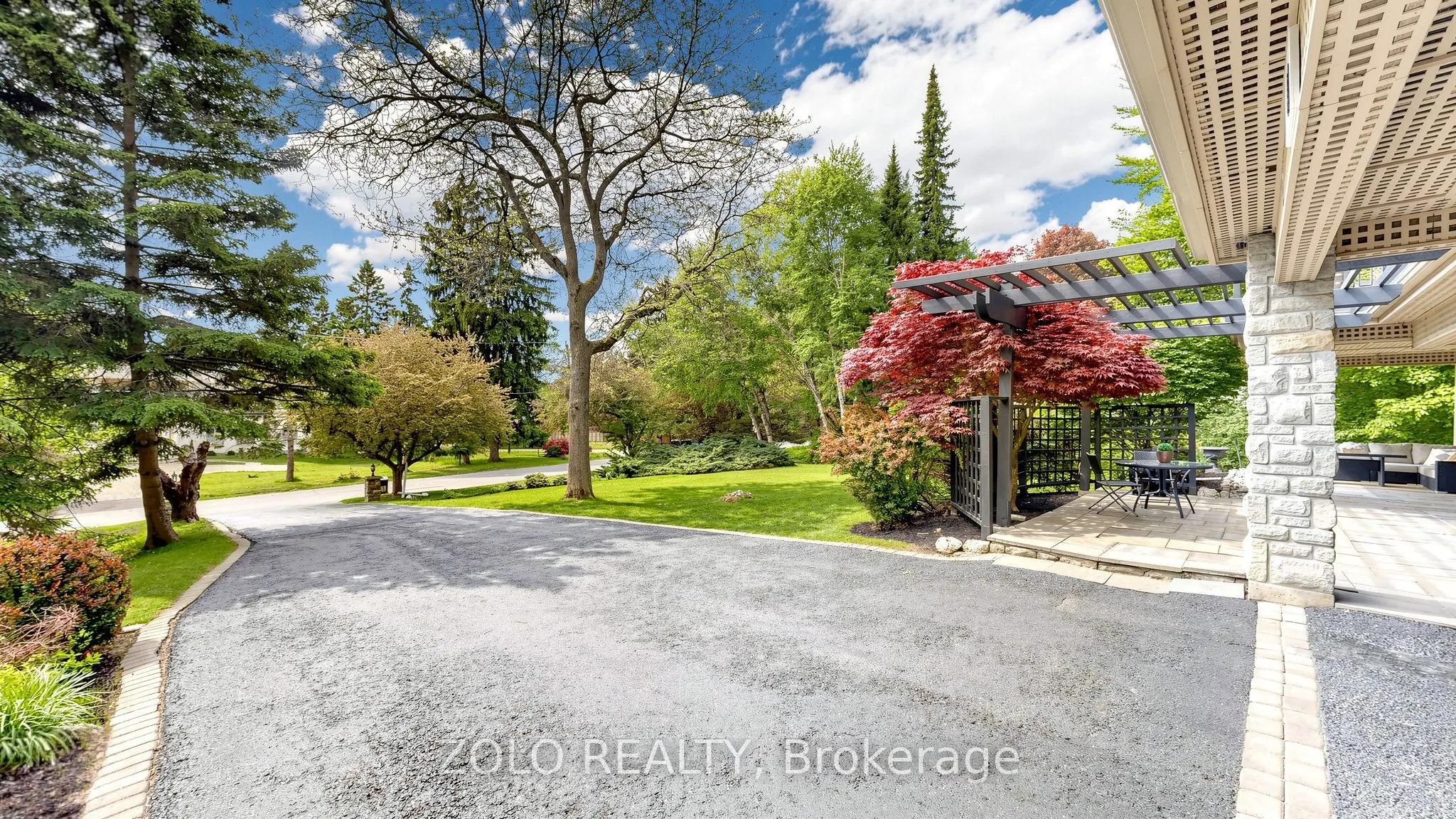 41 Meadowcliffe Drive