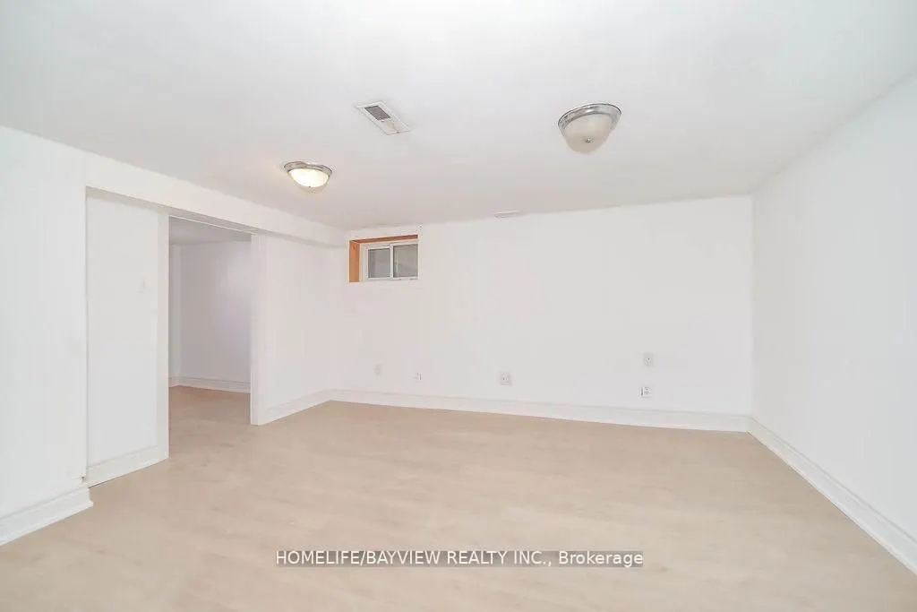187 Park Road S