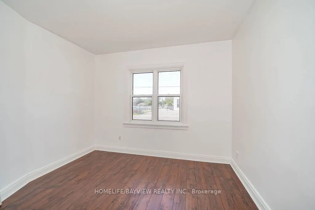 187 Park Road S