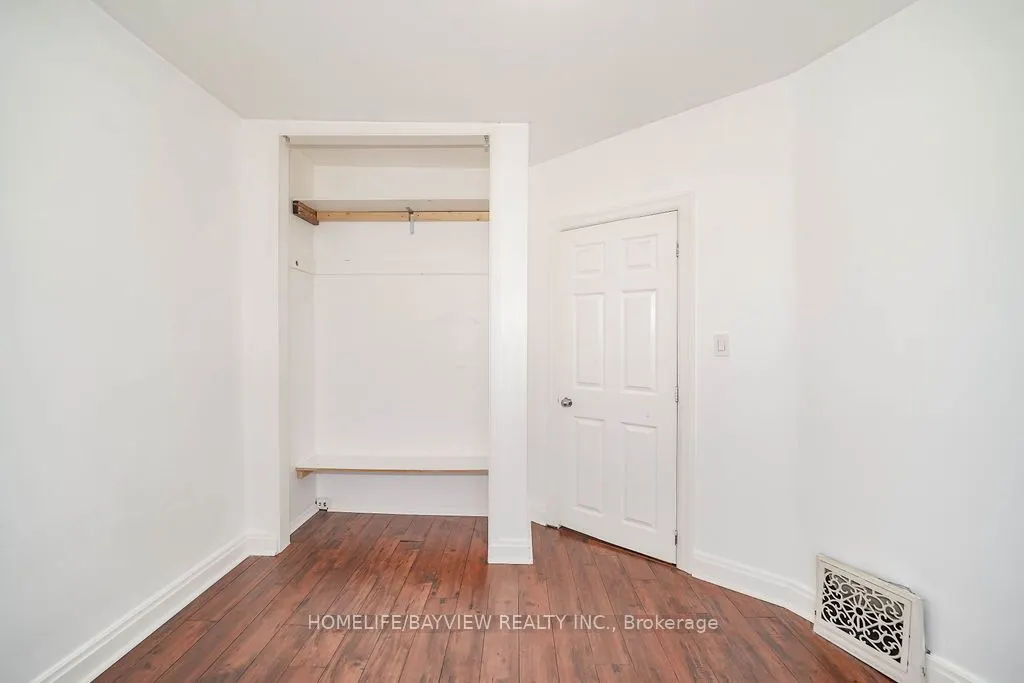 187 Park Road S