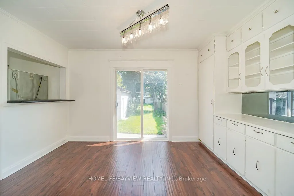 187 Park Road S
