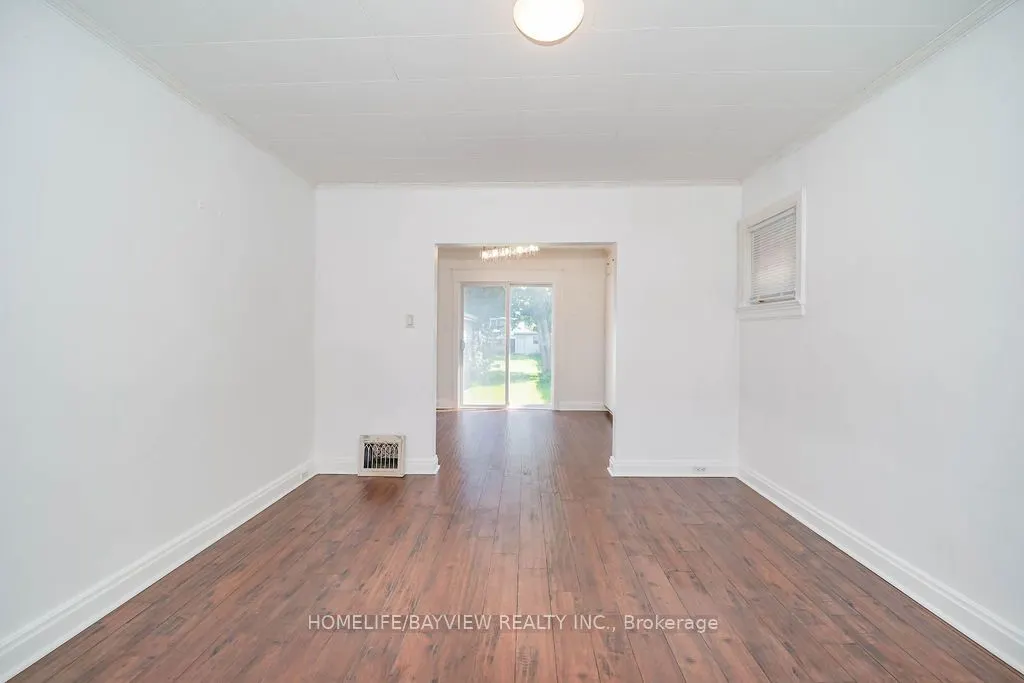 187 Park Road S