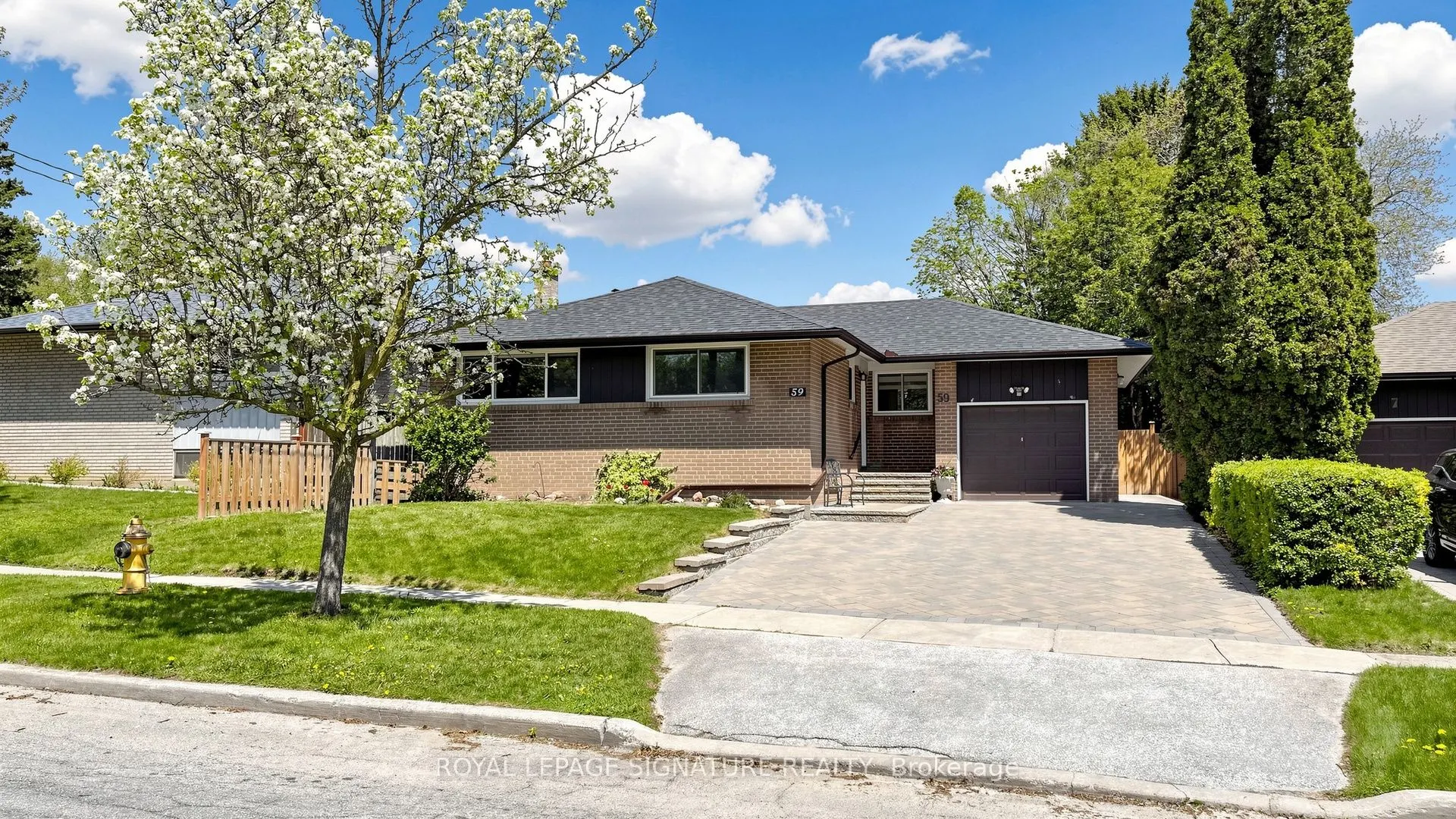 59 Woodgarden Crescent