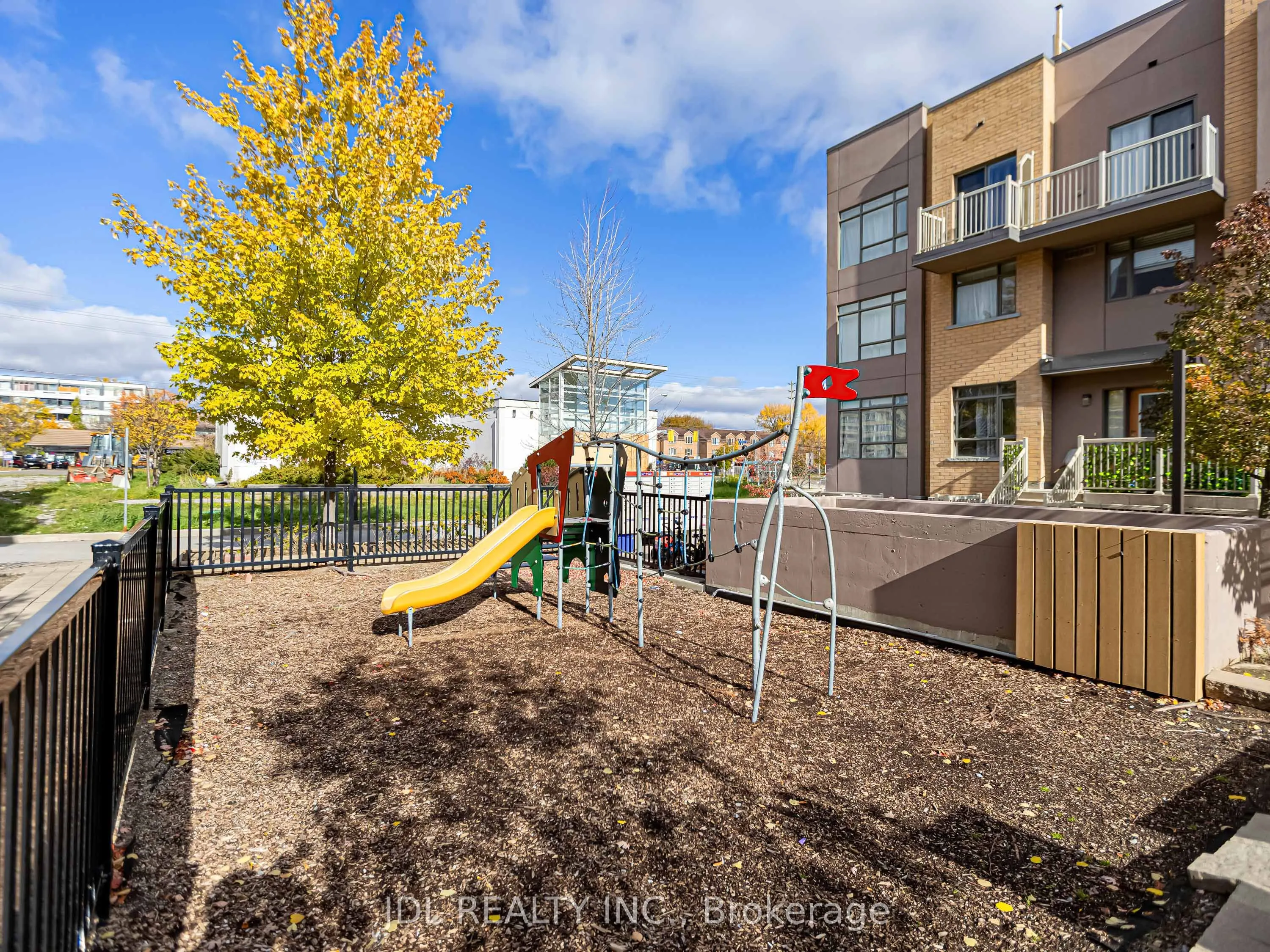 90 Orchid Place Drive #307