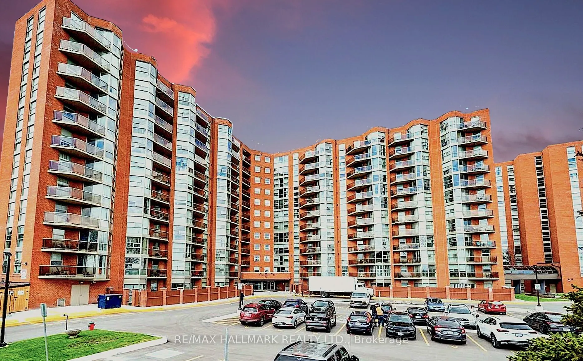20 Dean Park Road #902