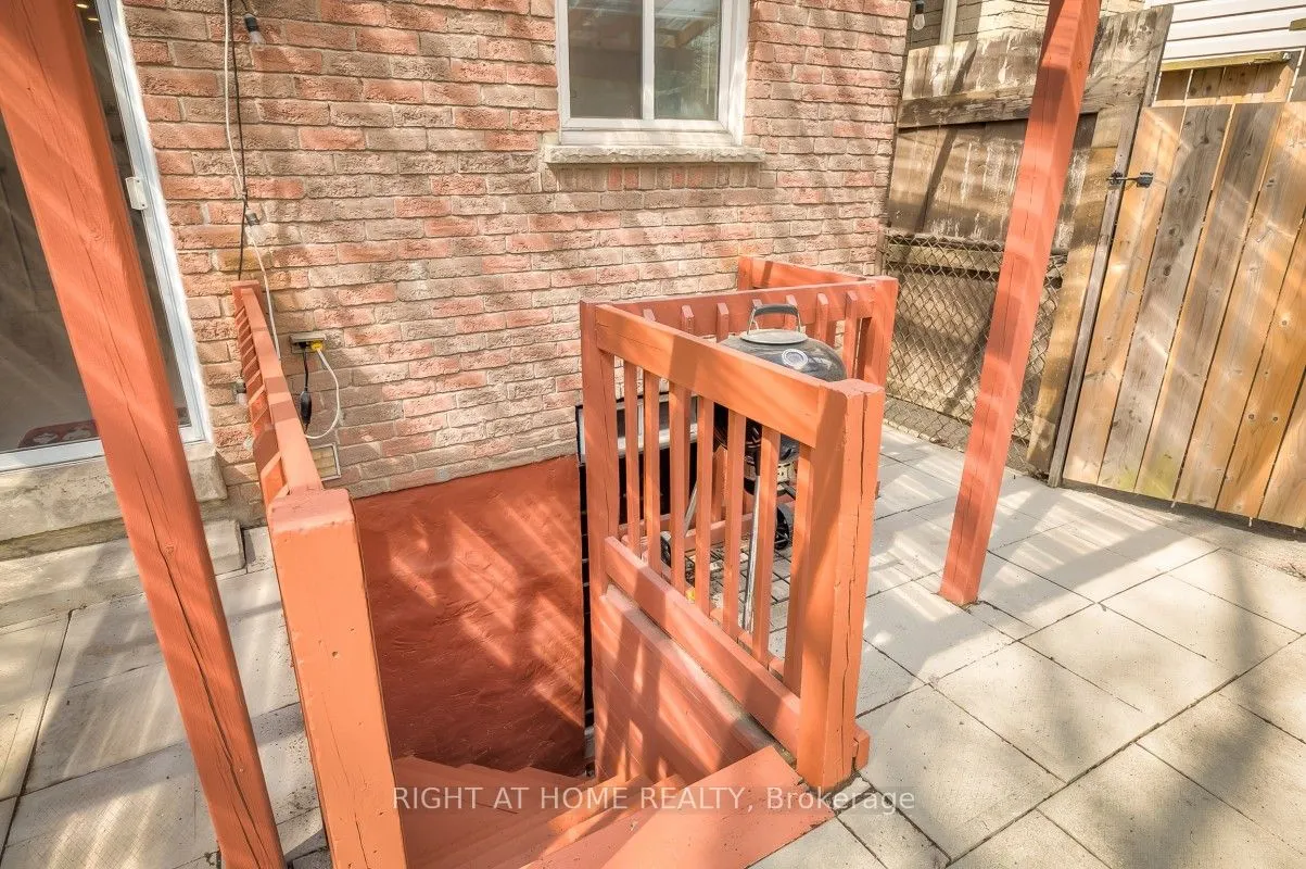 37 McKnight Drive
