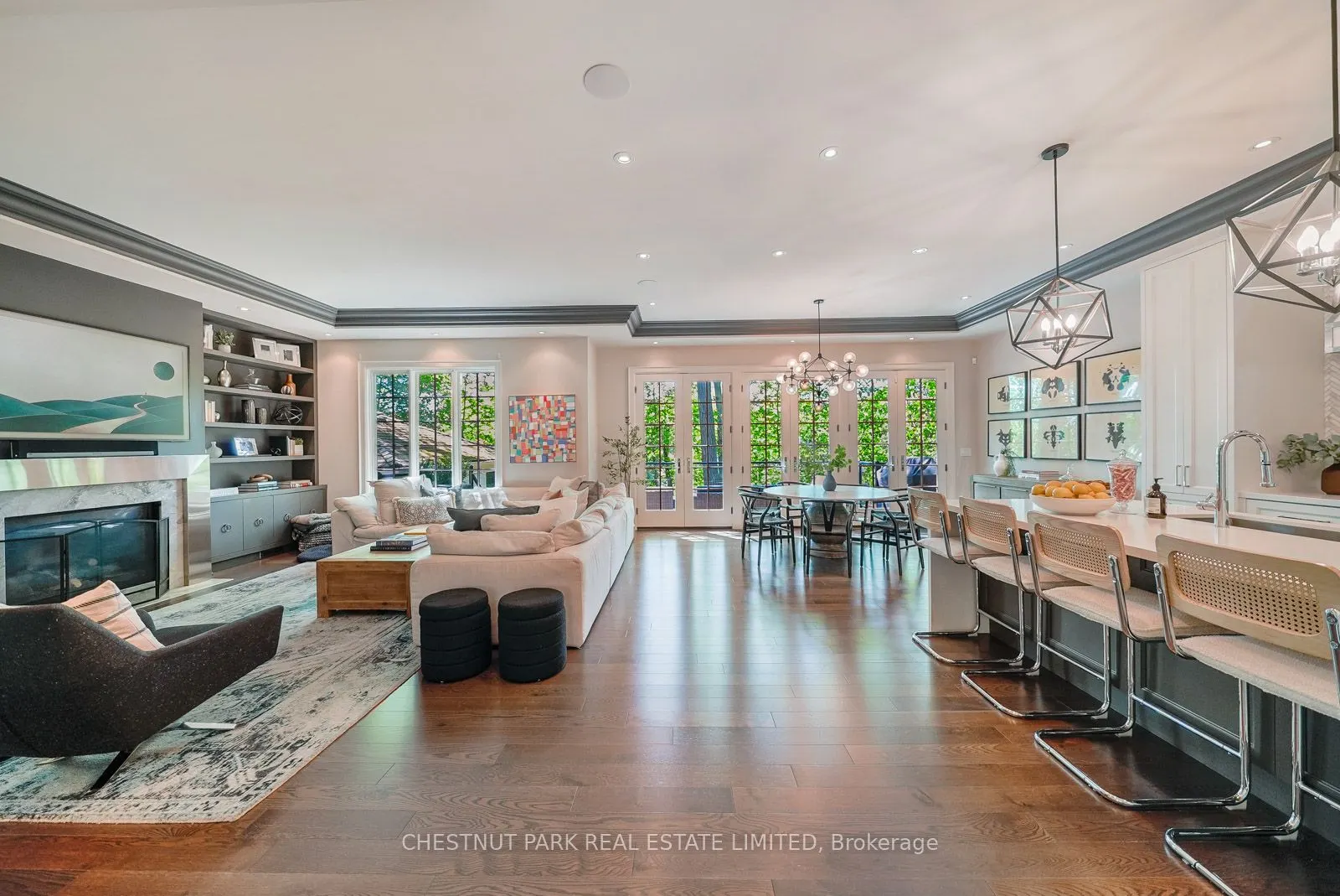 56 Pine Crescent
