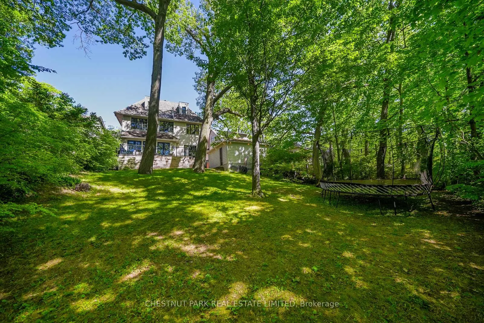 56 Pine Crescent