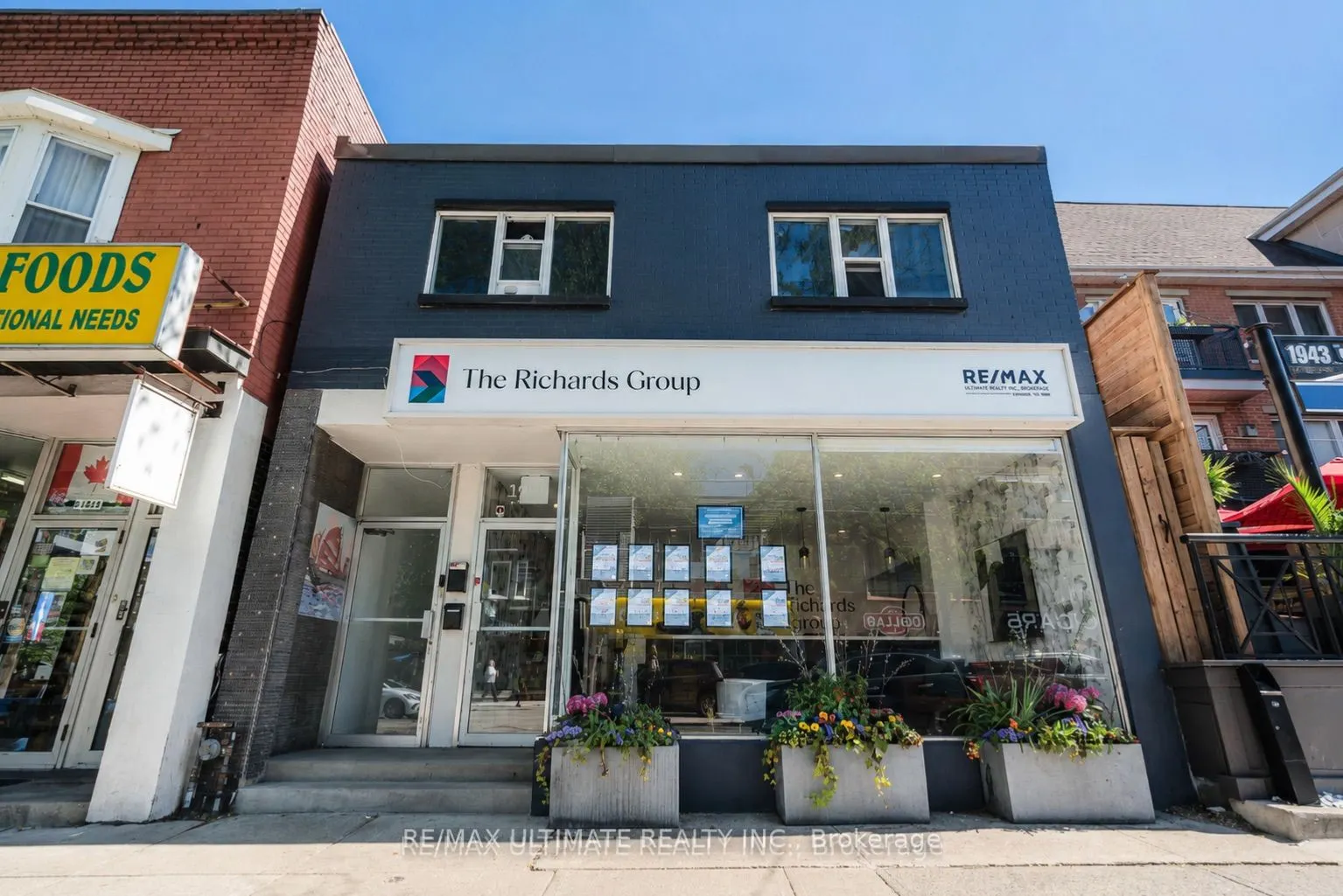 1945 Queen Street E