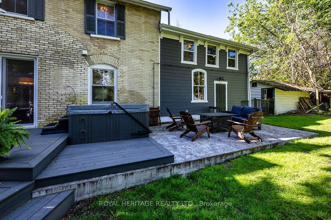220 Cochrane Street
