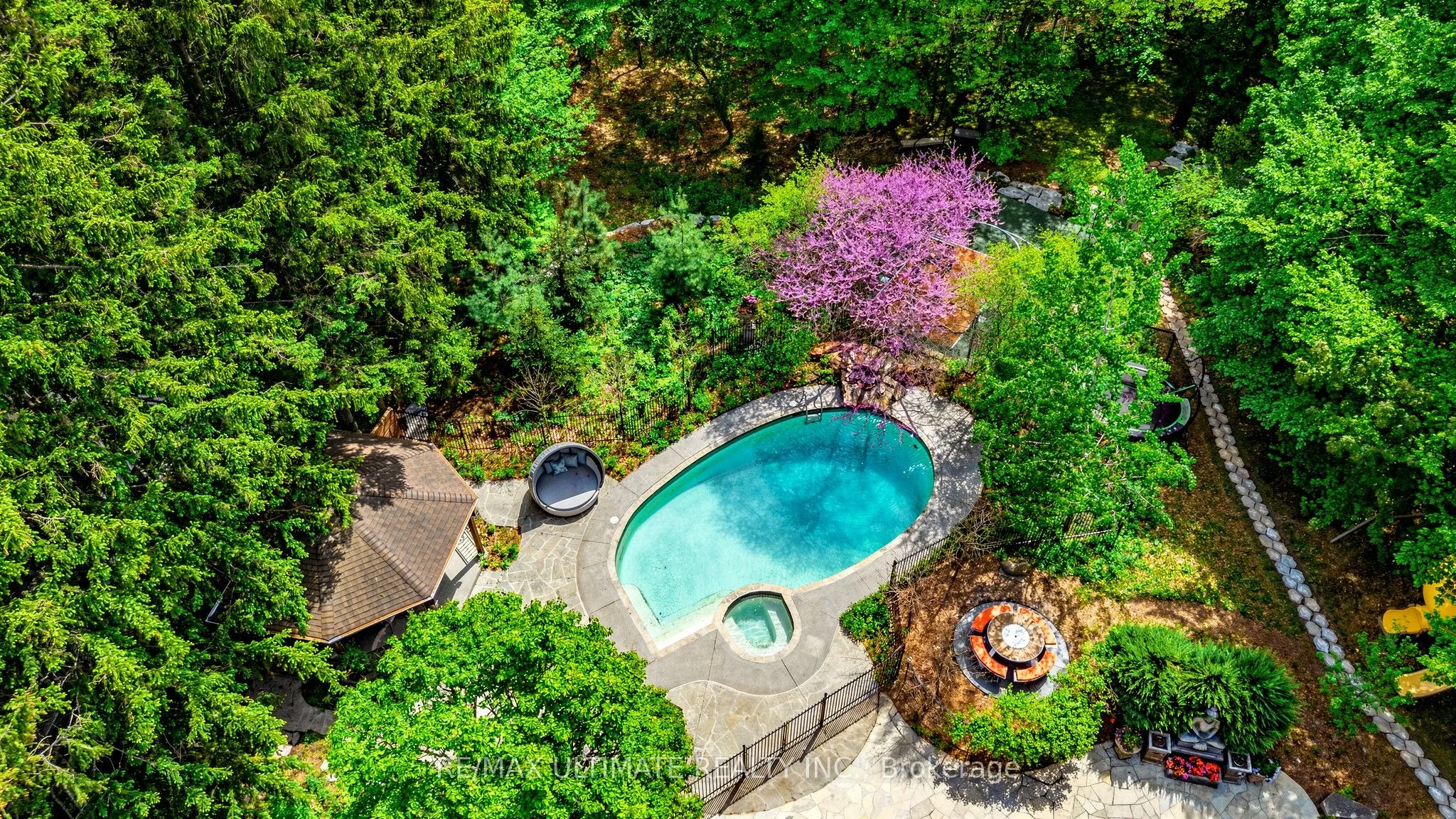 25 Bellehaven Crescent