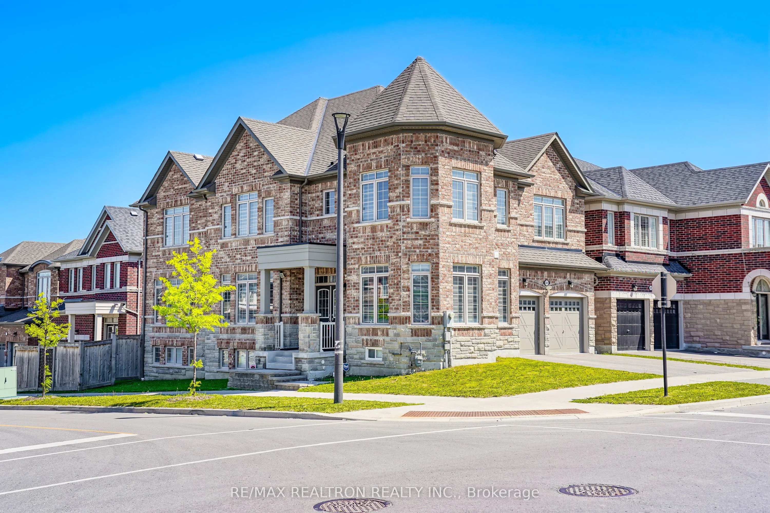 2431 Hibiscus Drive