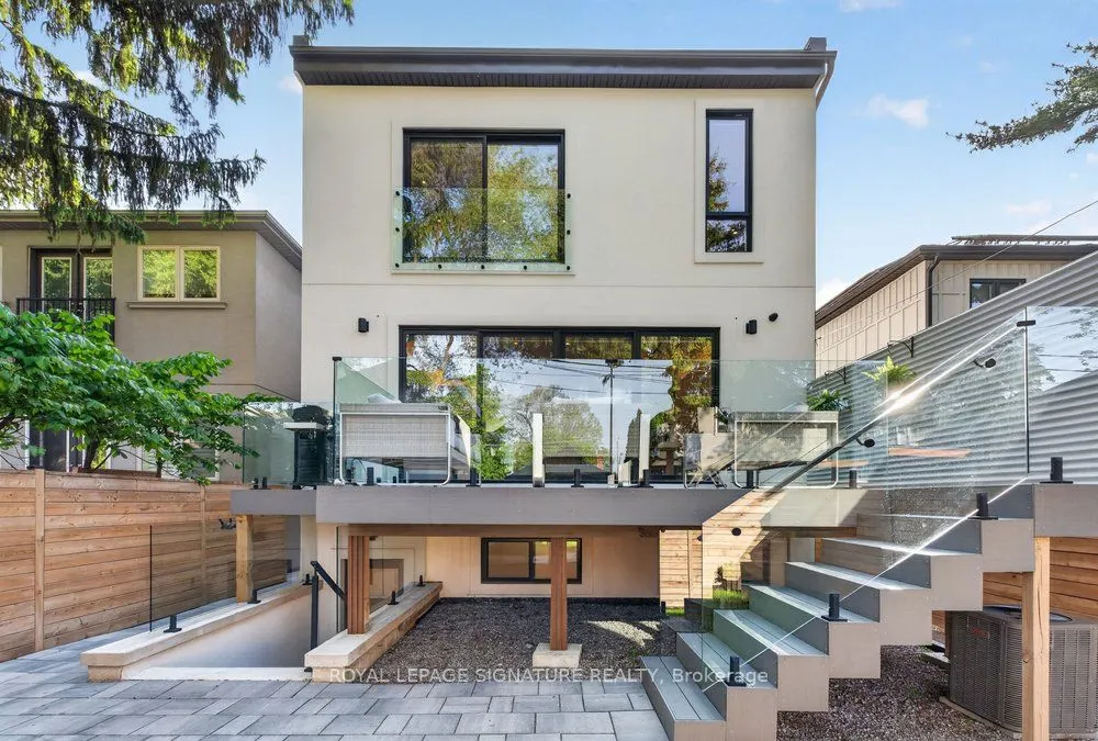 39 Derwyn Road
