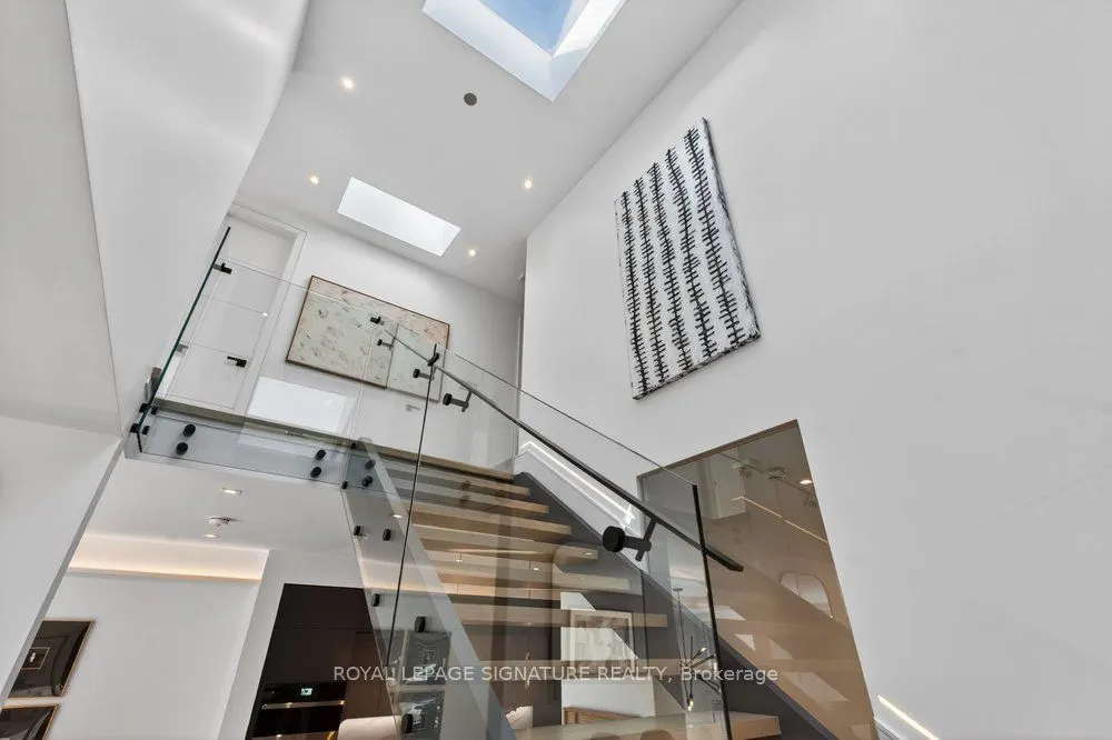 39 Derwyn Road