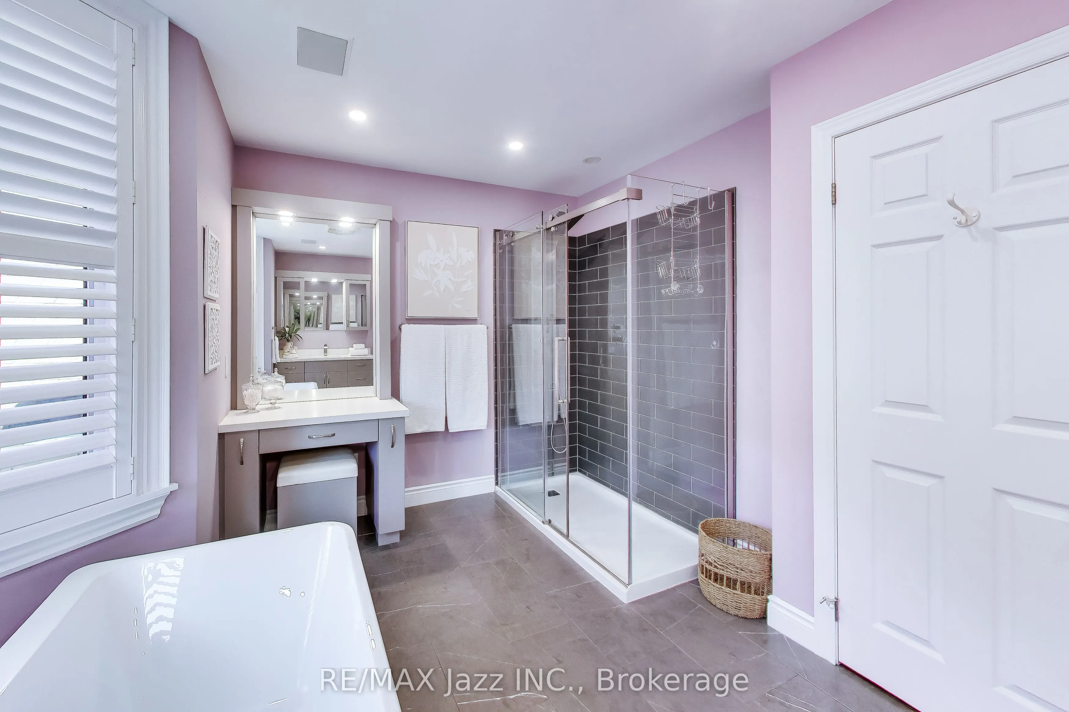 45 Windsor Valley Place