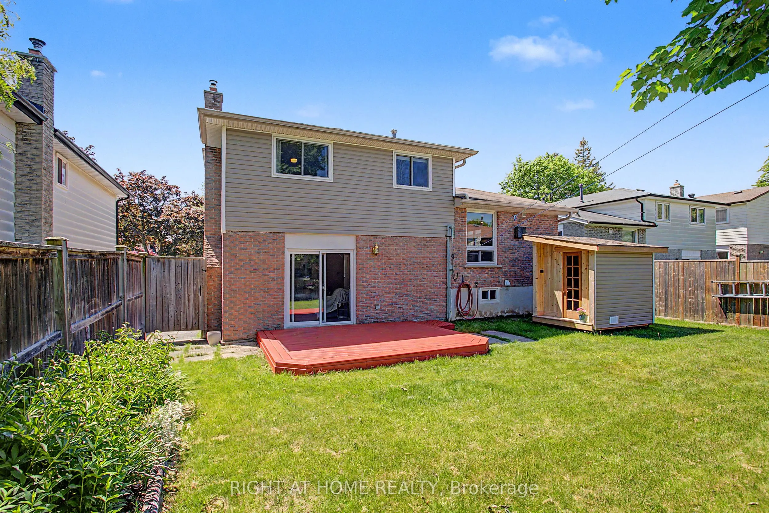 784 Rodney Court