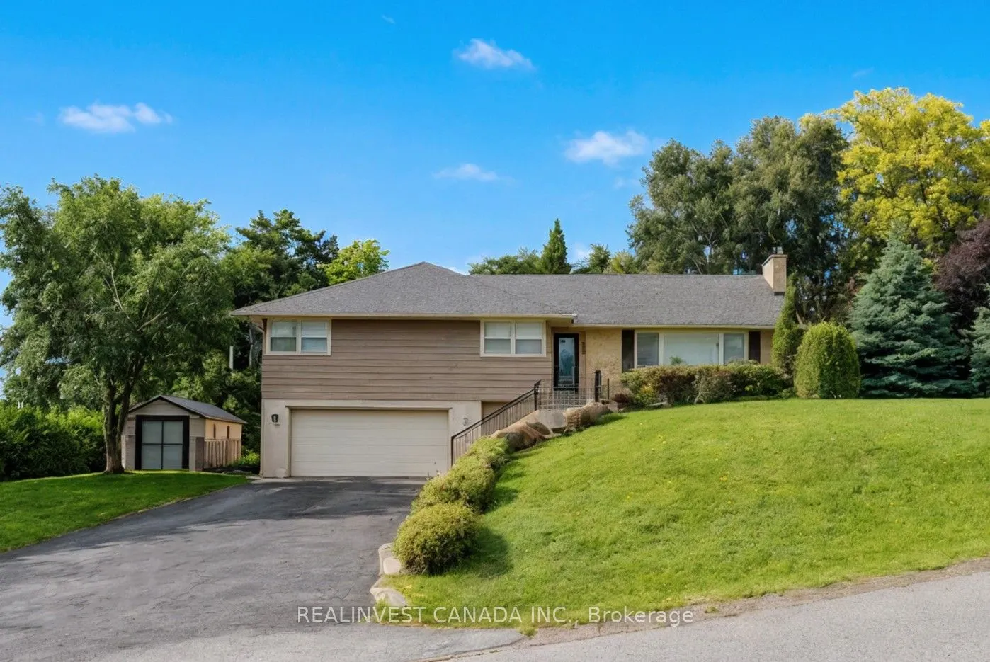 918 Pinecrest Road