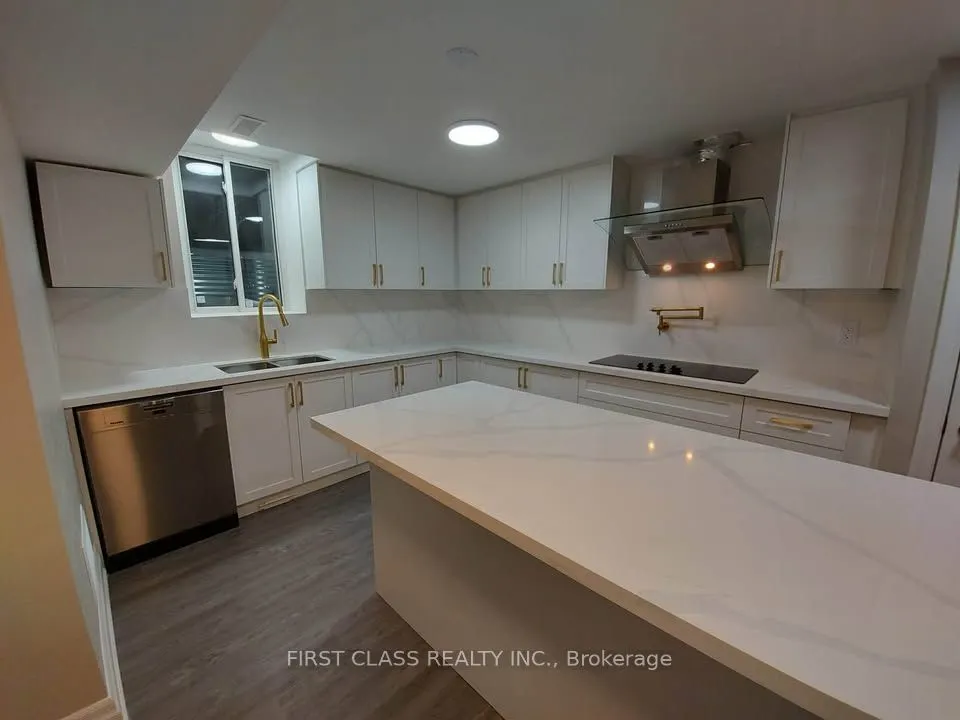 15 Donald Powell Crescent