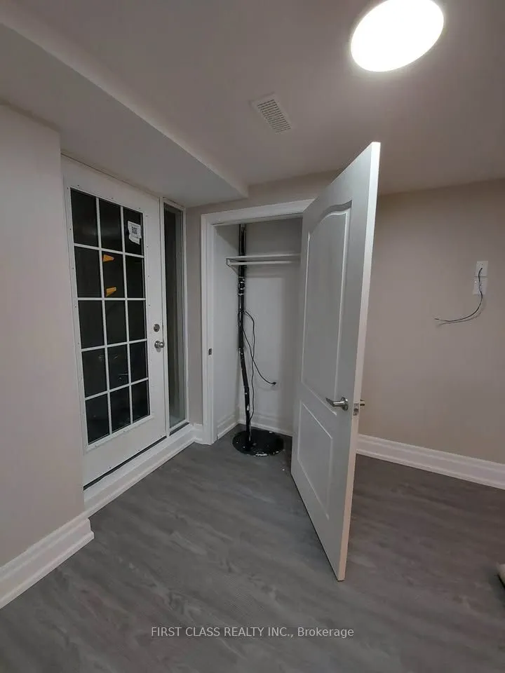 15 Donald Powell Crescent