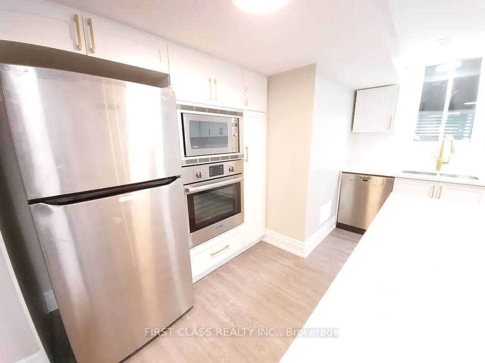 15 Donald Powell Crescent