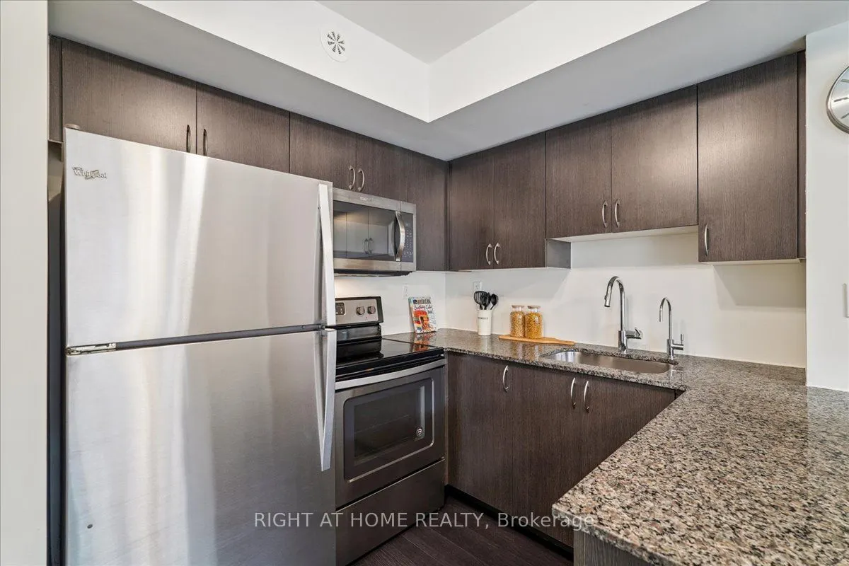 90 Orchid Place Drive #304