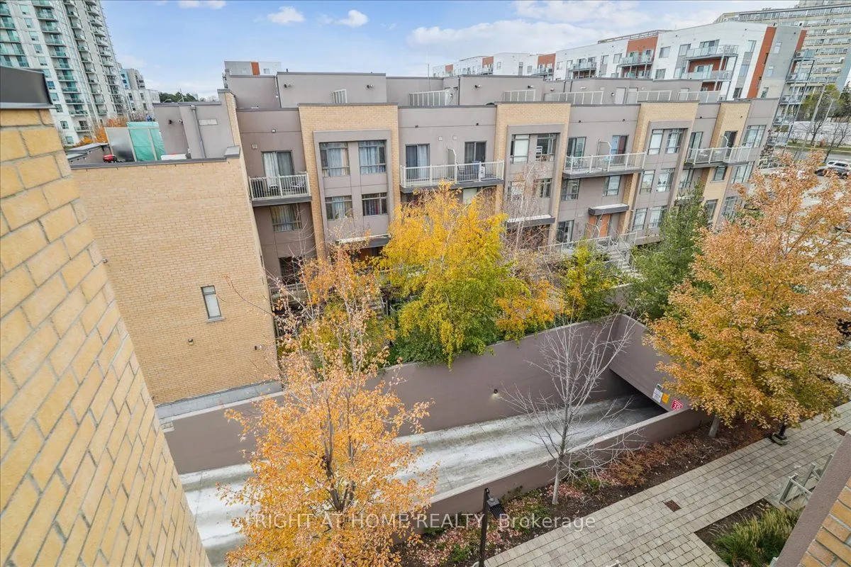 90 Orchid Place Drive #304