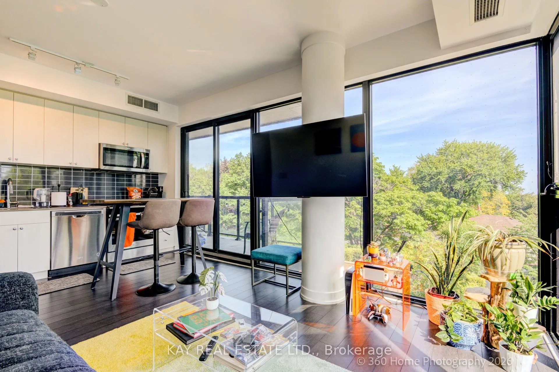2799 Kingston Road #305