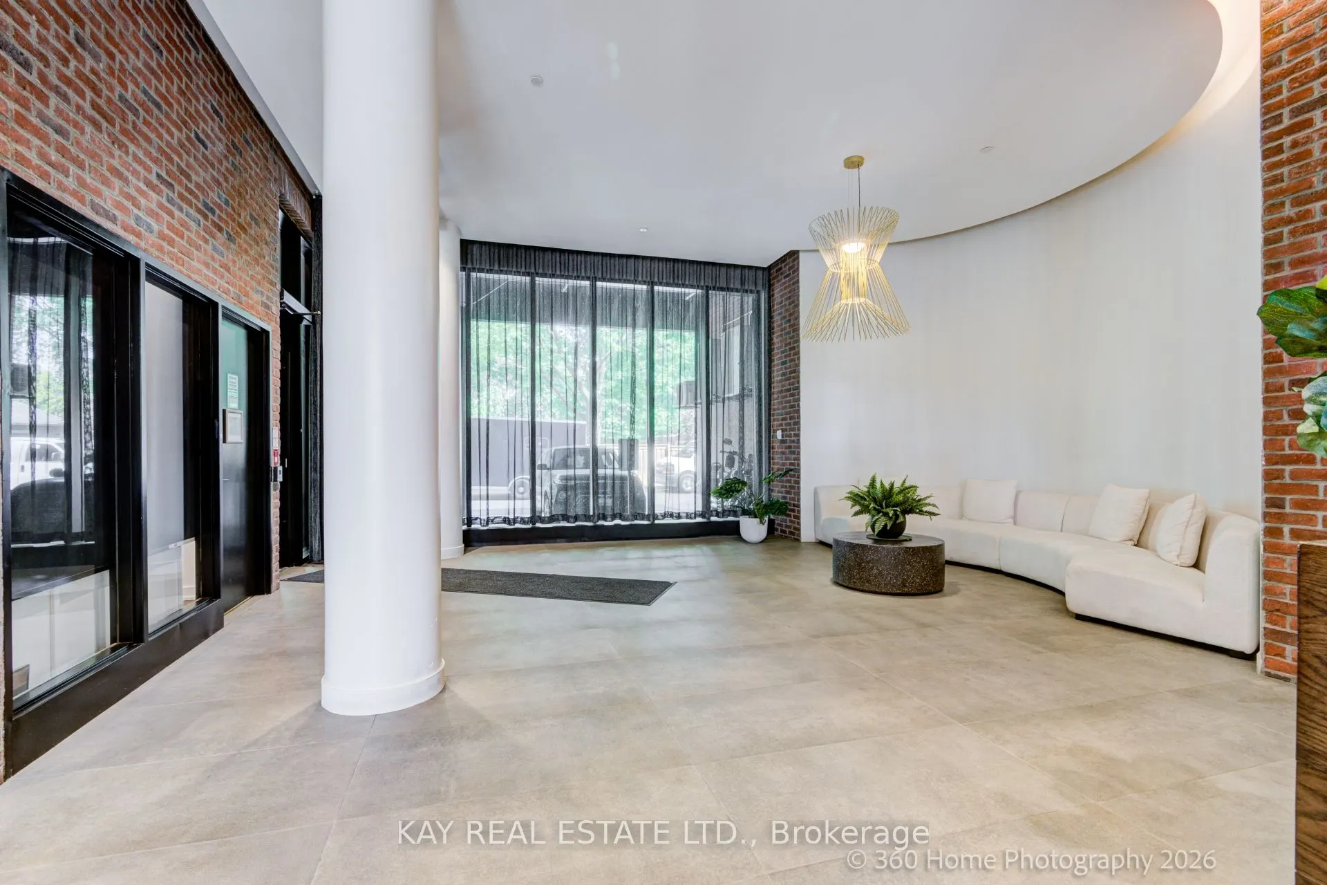 2799 Kingston Road #305
