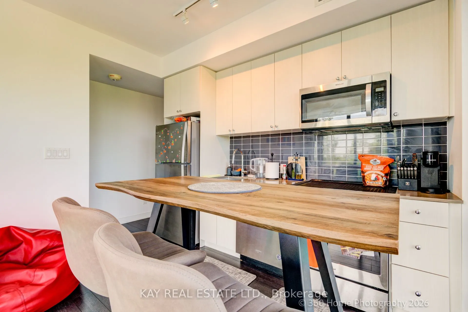 2799 Kingston Road #305