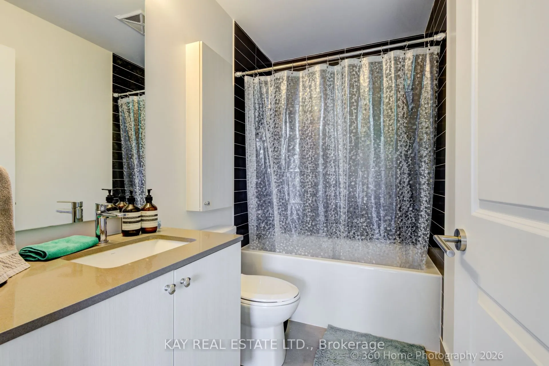 2799 Kingston Road #305