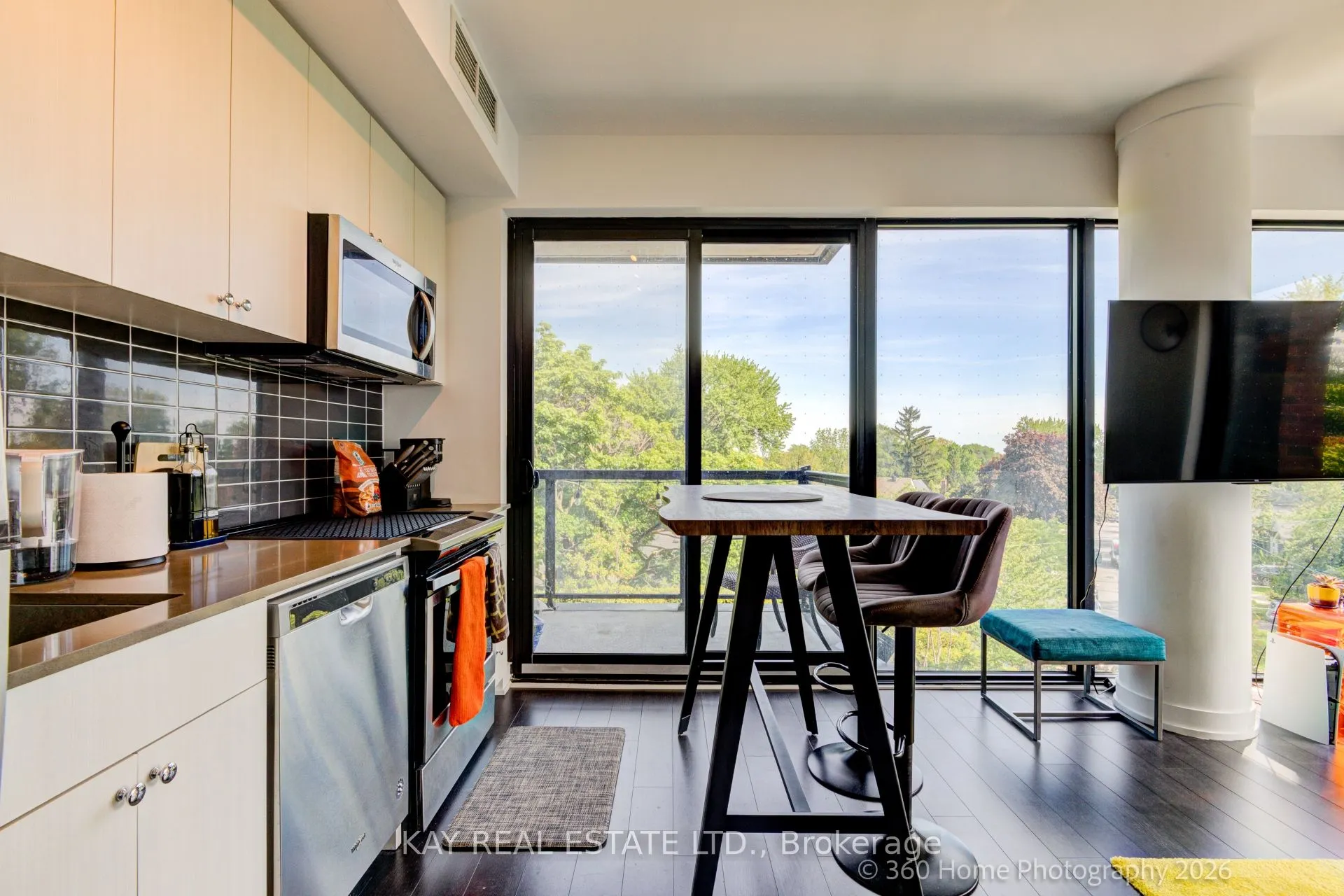 2799 Kingston Road #305