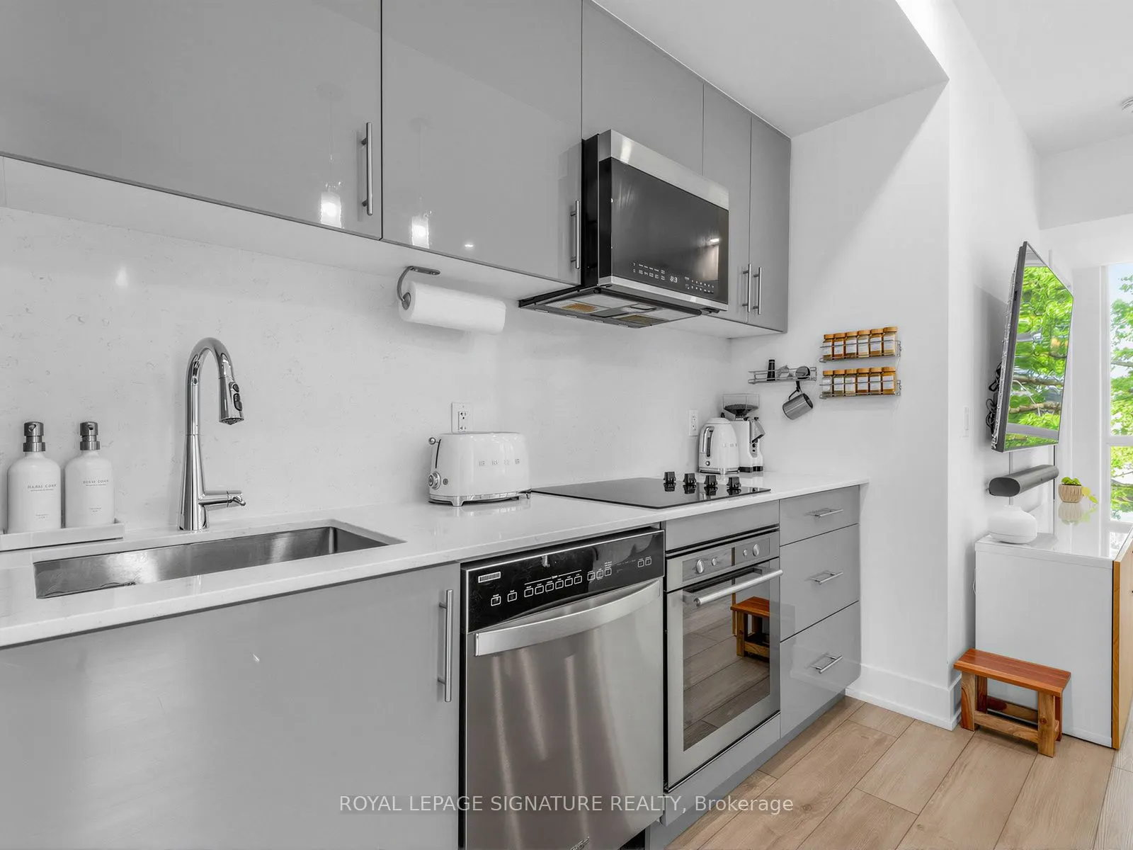 1316 Kingston Road #204