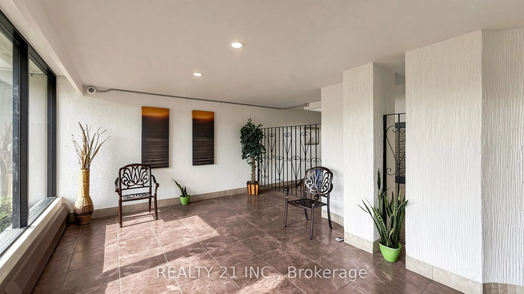 180 Markham Road #819