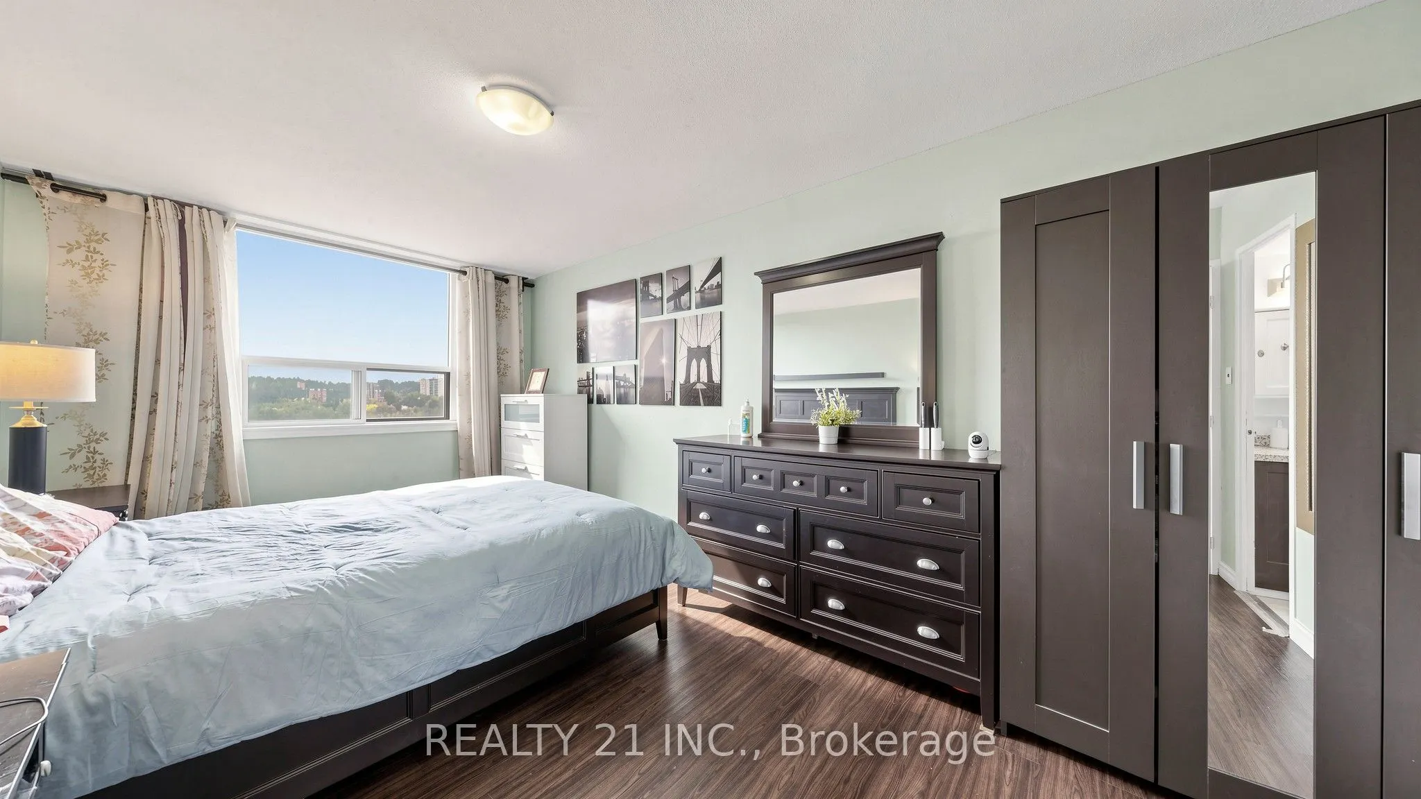 180 Markham Road #819