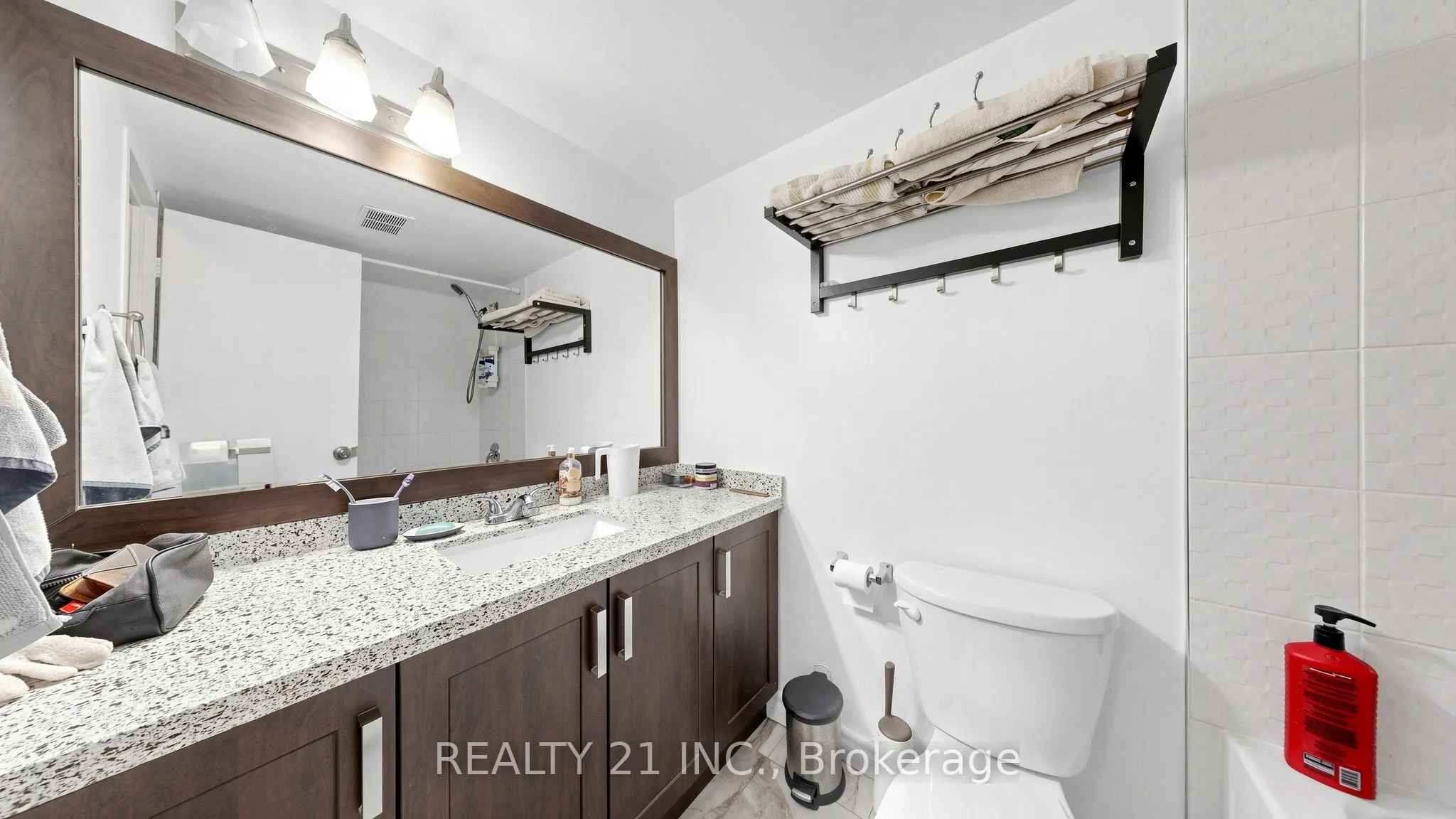 180 Markham Road #819