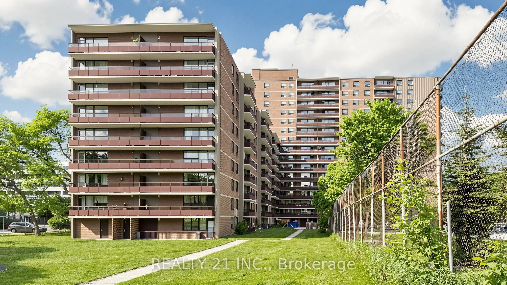 180 Markham Road #819