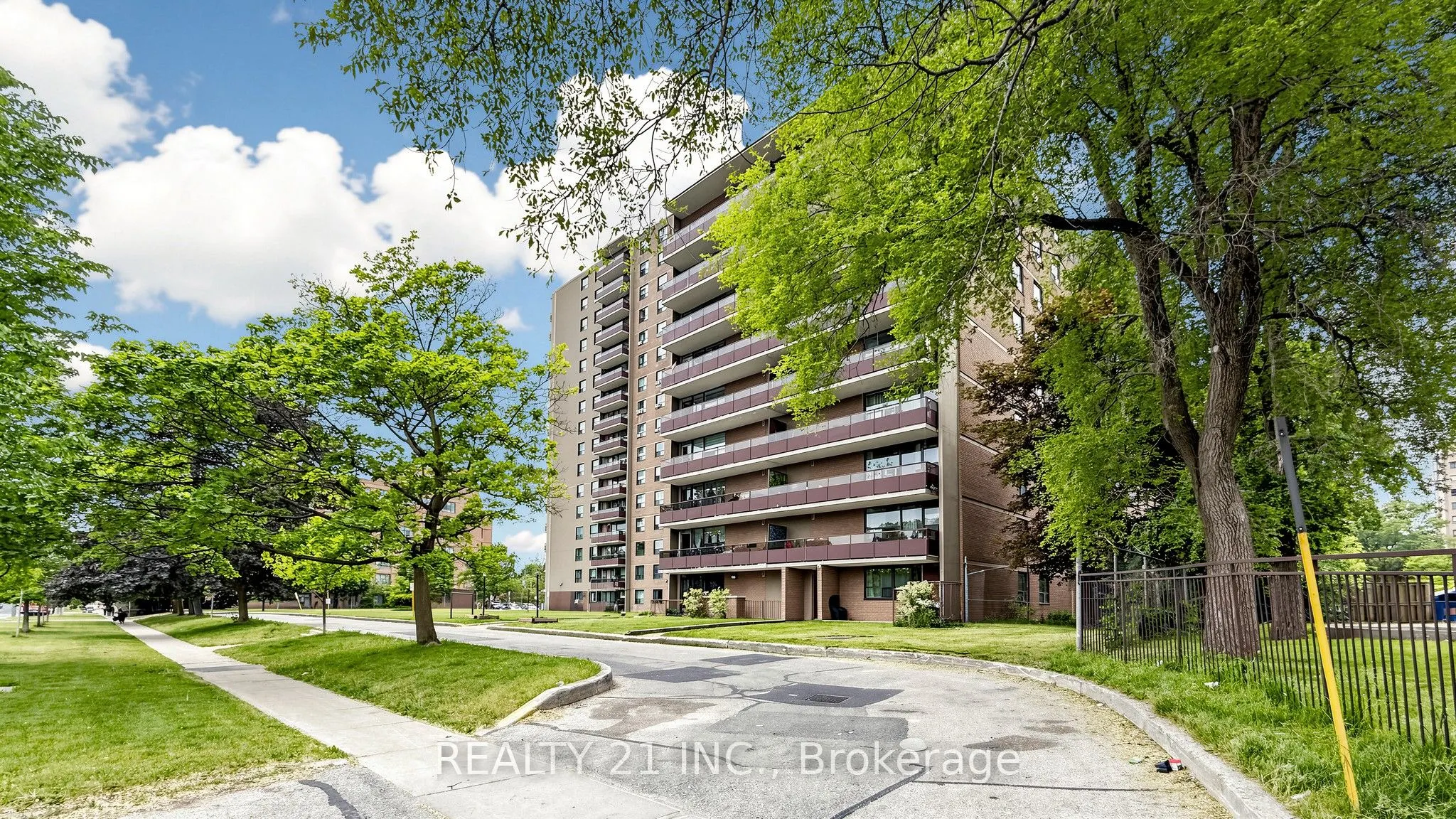 180 Markham Road #819
