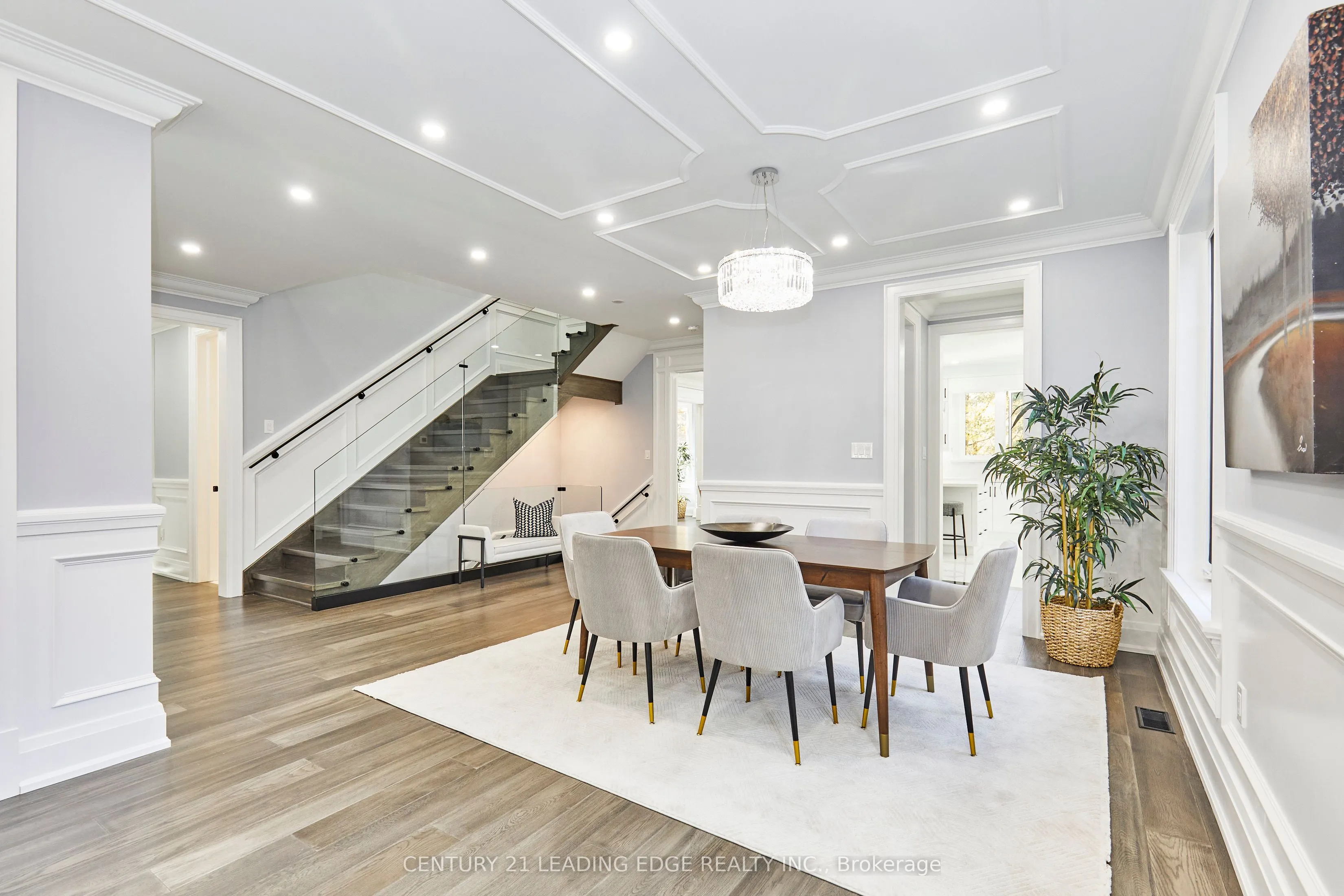 24 Larwood Boulevard