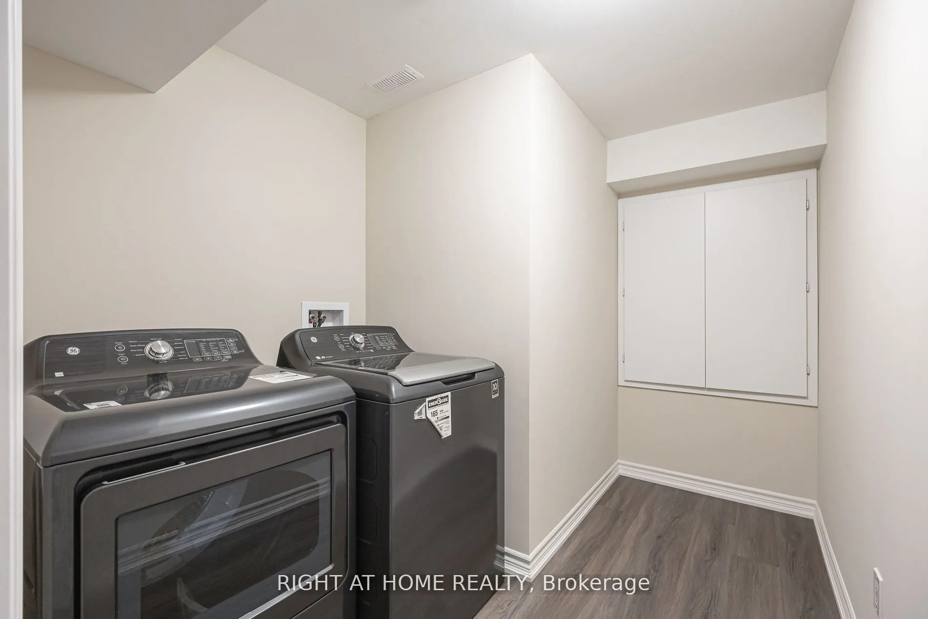 40 Sabbe Crescent #Basement