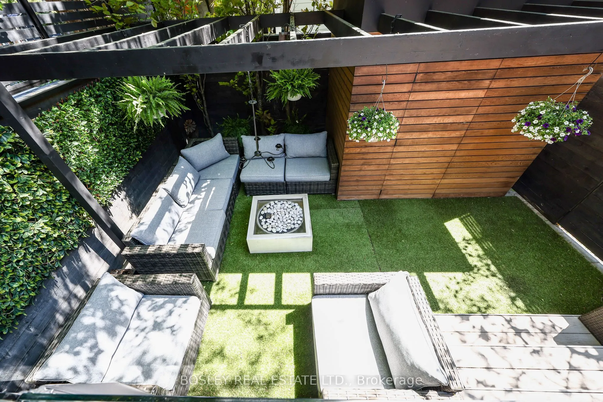 81 Courcelette Road