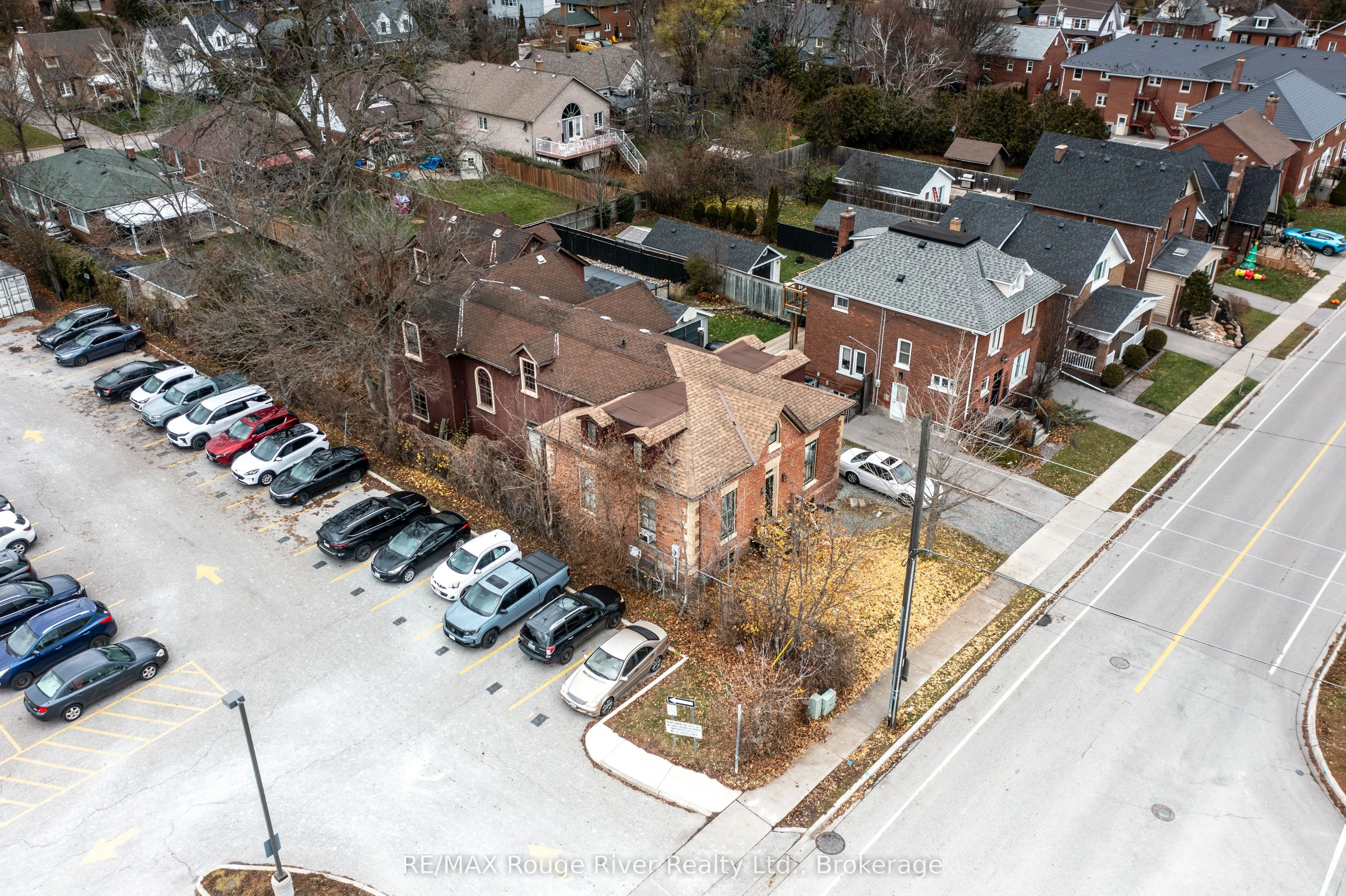 342 Mary Street N