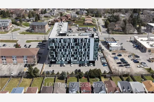 1900 Simcoe Street N