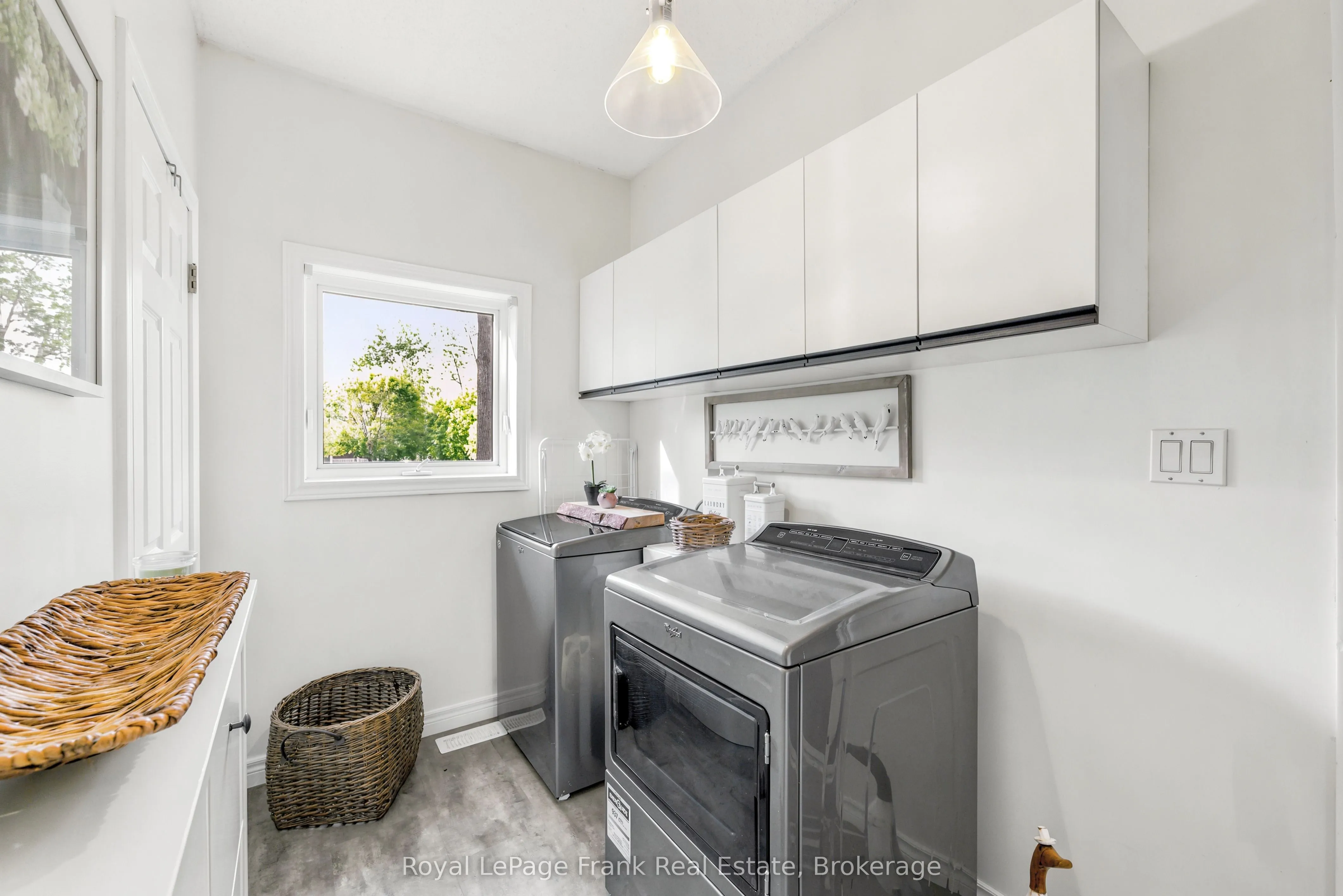 246 Cochrane Street